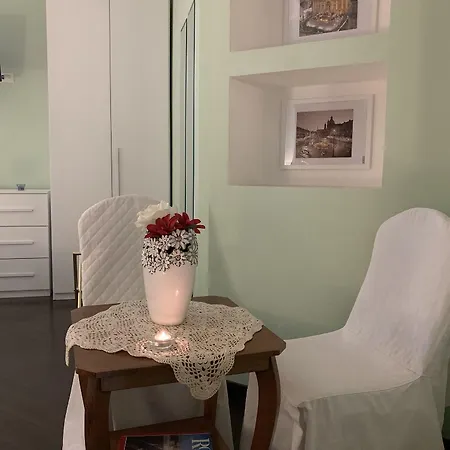 Piazza Istria Couette-café 3*