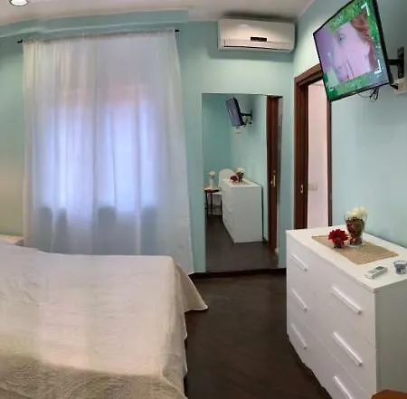 Piazza Istria Couette-café 3*